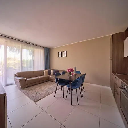 Hide View * Peschiera del Garda